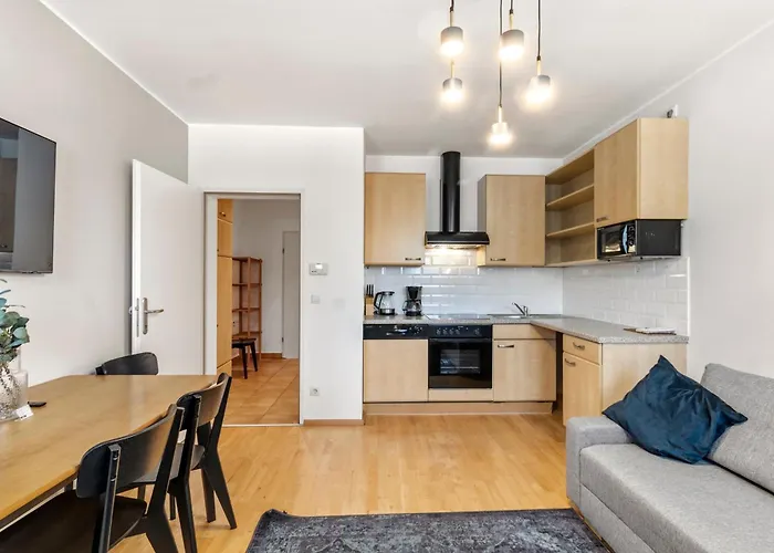 Διαμέρισμα 1 Min To Metro I Balcony I 20 Min To Inner *